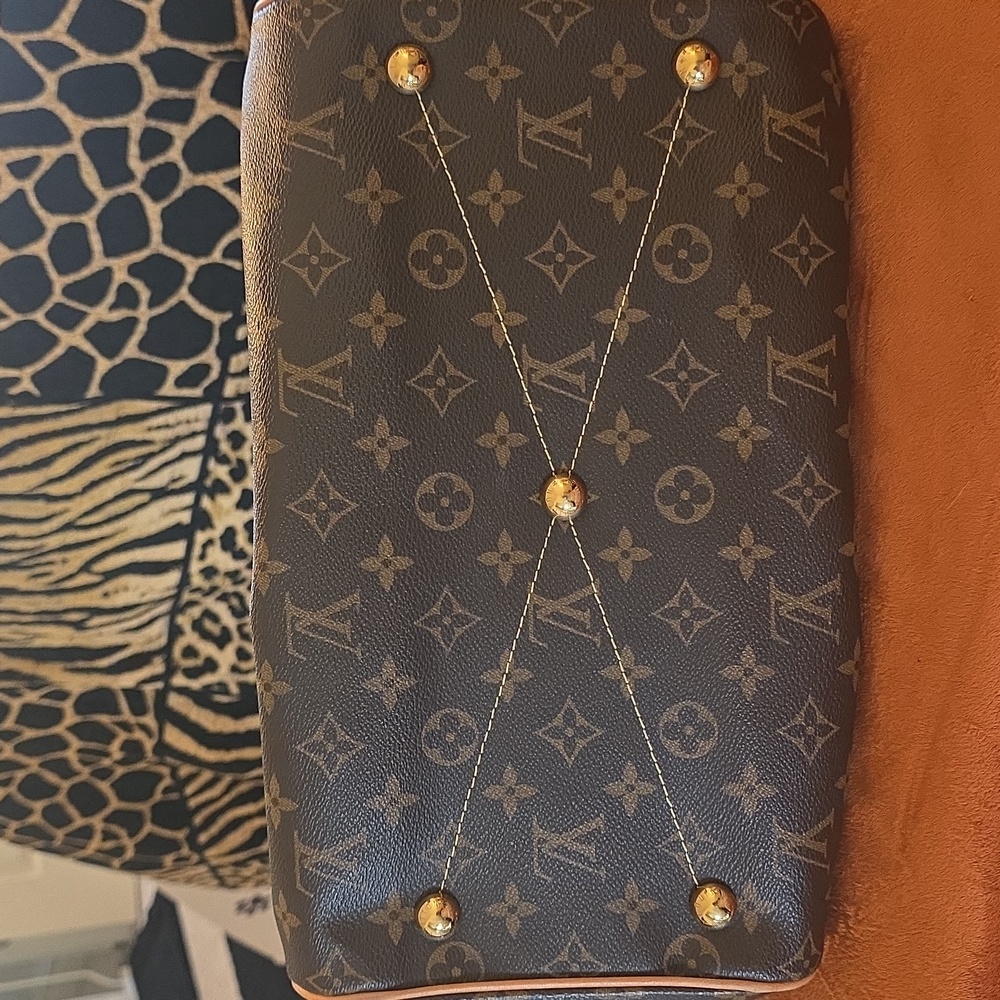 Excellent Preowned Condition Louis Vuitton TROVOLI Brown and Tan Shoulder Bag - Picture 15 of 17